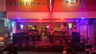 桑德曼飯店和運動吧Sandman Hotel & Sports Bar