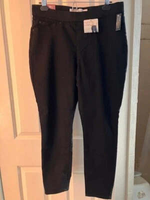 NWT Levi's Signature skinny pull on jeans jeggings black size 12 S