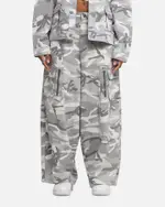 [LOITER] Loiter Combat Cargo Pants Snow Camo - Size 28 28 Snow Camo