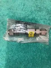 Swagelok 3/8" Dielectric union (SS-6-DE-6)