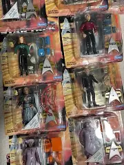 Star Trek Generations figure lot 18 Figures