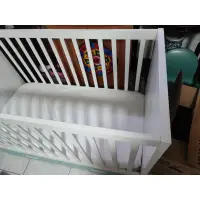 在飛比找蝦皮購物優惠-ikea 嬰兒床 抽屜櫃 8成新 小童床 白色
