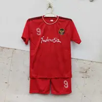 在飛比找蝦皮購物優惠-印尼國家隊足球服免費名稱/國家隊球衣 5-13 歲