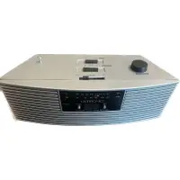 在飛比找蝦皮購物優惠-Ultronic AM/FM/LCD 鬧鐘收音機型號 RR9