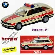 BMW 5er 525i Touring Notarzt Football Saarlouis 1988-95 Type: E34/5 1:87 Herpa
