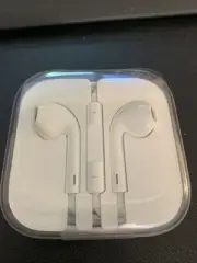 Authentic Apple Corded Ear Buds Headphone Plug White iPad/iPod Touch/iPhone