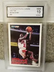 HOFMICHAELJORDAN1993FLEER #28GEMMINT10MINTCORNERS & CASE