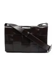 Cassette One size fudge color
