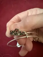 Alex & Ani Silver " Queens Crown " Charm Bangle Bracelet ✨️