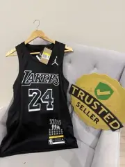 Nike Size Small Kobe Bryant Lakers Black Statement Nba Swingman Jersey