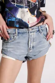NEW OneTeaspoon ONETEASPOON Womens Hendrixe Bandits Low Waist Denim Short