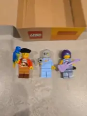 Lego BAM 2025 Q2 June light Blue Classic Spaceman Pirate Dreamzzz Guitar Player