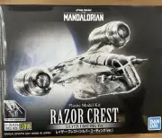 Star Wars - The Mandalorian RAZOR CREST Spaceship Silver Coated) Model Kit NEW
