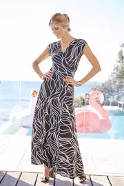 Linea Leaf Maxi Wrap--SAC-D3002-S15