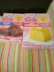 DOLLY PARTON Limited Edition Duncan Hines Baking Collection