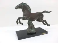 在飛比找Yahoo!奇摩拍賣優惠-日本 銅雕 馬 長40公分 高32公分