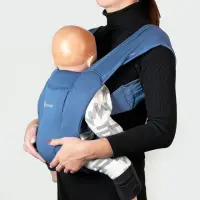 在飛比找momo購物網優惠-【Ergobaby】Embrace 環抱二式初生嬰兒背帶柔軟