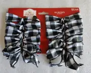 Holiday Time 10 Bows • Black & White Flannel Pattern