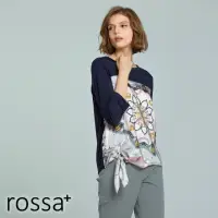 在飛比找momo購物網優惠-【AZUR】ROSSA時尚波西米亞風圖騰綁結上衣-2色