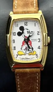 Vintage NWT 1987 SEIKO Mickey Mouse Women’s 30mm Quartz Watch Gold White Dial