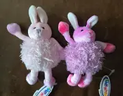 Mary Meyer set of 2 finger puppets NWT bunny rabbit bunnies easter