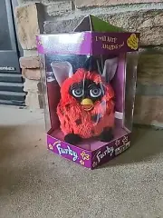 Vintage 1999 Ladybug Furby With Blue Eyes Hasbro Factory Sealed