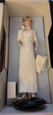 Franklin Mint Princess Diana Porcelain Figurine