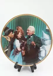WIZARD OF OZ COLLECTOR PLATE--THE GREAT POWERFUL OZ