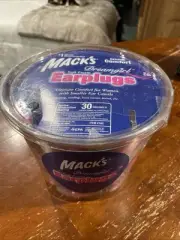 Mack's Dreamgirl Soft Foam Earplugs 100 Paired In Plastic Pink Small Ear Plugs