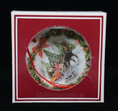 RARE! ROYAL ALBERT 1990 "FIRST EDITION" CHRISTMAS BONE CHINA ORNAMENT NEW IN BOX