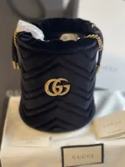 Gucci GG Marmont Black Chevron Velvet Bucket Crossbody Bag BNIB Made in Italy