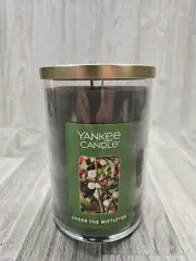 Yankee Candle 2-Wick Signature Tumbler Under the Mistletoe