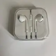 Apple Earpods Wired Headset For Devices 3.5mm Headphone Jack OEM Earbuds white