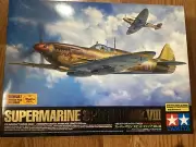 Tamiya 60320 1/32 Model Aircraft Fighter Supermarine Spitfire Mk.VIII w/Mousepad