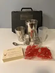 Bartender Cocktail Shaker Set Stainless Steel Cocktail Bar Kit Recipes & Case