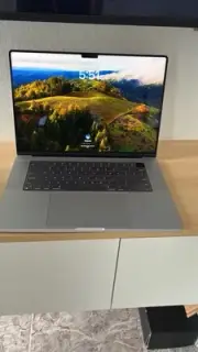 Apple MacBook Pro 16 in 2023 Silver/Apple M3 Pro 4.05 GHz, 512 GB 18 GB 18-Core