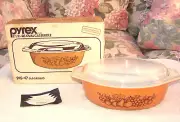 VINTAGE PYREX OLD ORCHARD 2 1/2 QT. OVAL CASSEROLE NEW