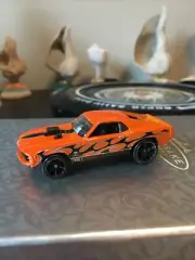 ⭐️❤️1997 Hot Wheels Yellow Ford Mustang Mach 1—1/64—loose