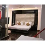 2222, Hardhyan Singh Road, Karol Bagh, Near Gurudwara Temple Gurudwara Road, New Delhi-110005