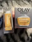 Olay Regenerist Vitamin C + Peptide 24 Moisturizer + hydrating peptide spf 2 PK