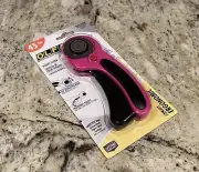 new OLFA Ergonomic Rotary Cutter Cutting Tool 45 mm Magenta Pink RTY-2DX / MAG