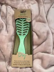 Wet Brush Go Green Speed Dry Heat Flex Vented Hair Brush - Green NEW M39