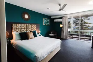 Beach Lodge Unit 2 - Greenmount Beach in Coolangatta