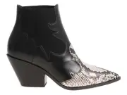 Casadei Women's cowboy boot in black lether with ayers inserts Size US 7 - EU 37