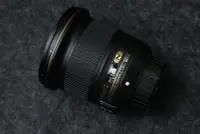 在飛比找Yahoo!奇摩拍賣優惠-Nikon 20mm f1.8G 無盒單 含遮光罩 SN:3