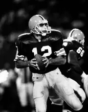 Vinny Testaverde Cleveland Browns drops back to pass 1990s Old Photo