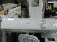 在飛比找Yahoo!奇摩拍賣優惠-艾普頓1對1定頻2.5噸7.2KW(有2組)