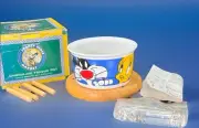 Looney Tunes Market Chocolate Fondue Pot & 4 Dipping Forks Vintage Bugs Taz