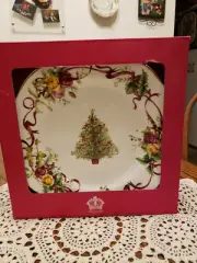 Royal Albert Old Country Roses Christmas Tree 5 Piece Place Setting NEW IN BOX