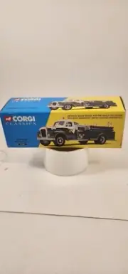 CORGI Classic, Elkridge Mack B Pumper